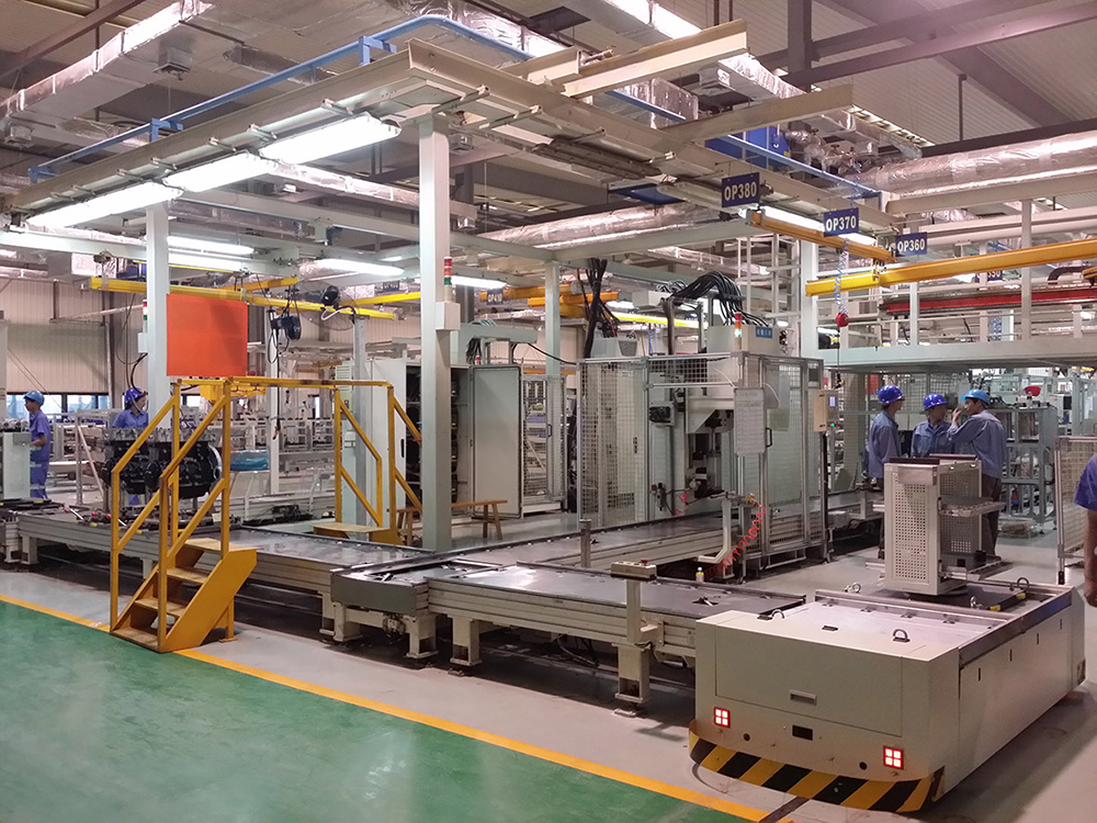 發(fā)動(dòng)機(jī)裝配線